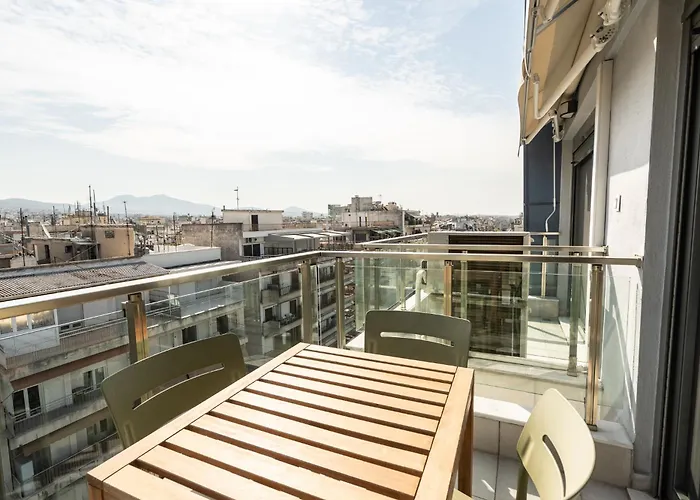 Modern 2 Bedroom *