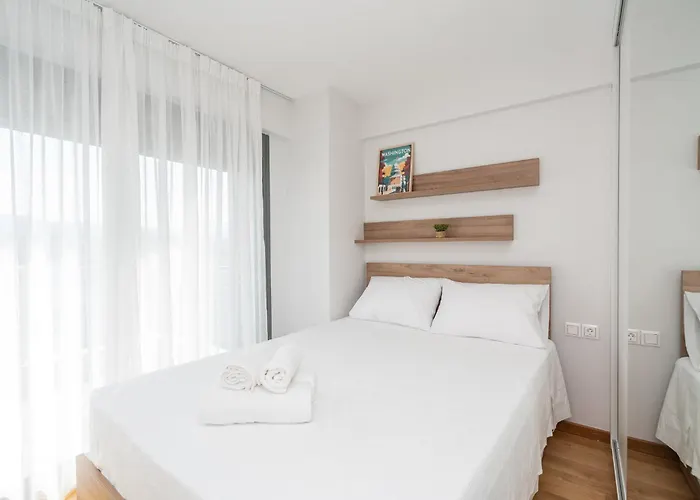 Modern 2 Bedroom Daire *